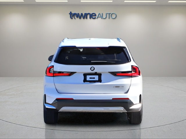 Used 2023 BMW X1 xDrive28i w/ Convenience Package AWD/4WD image 4