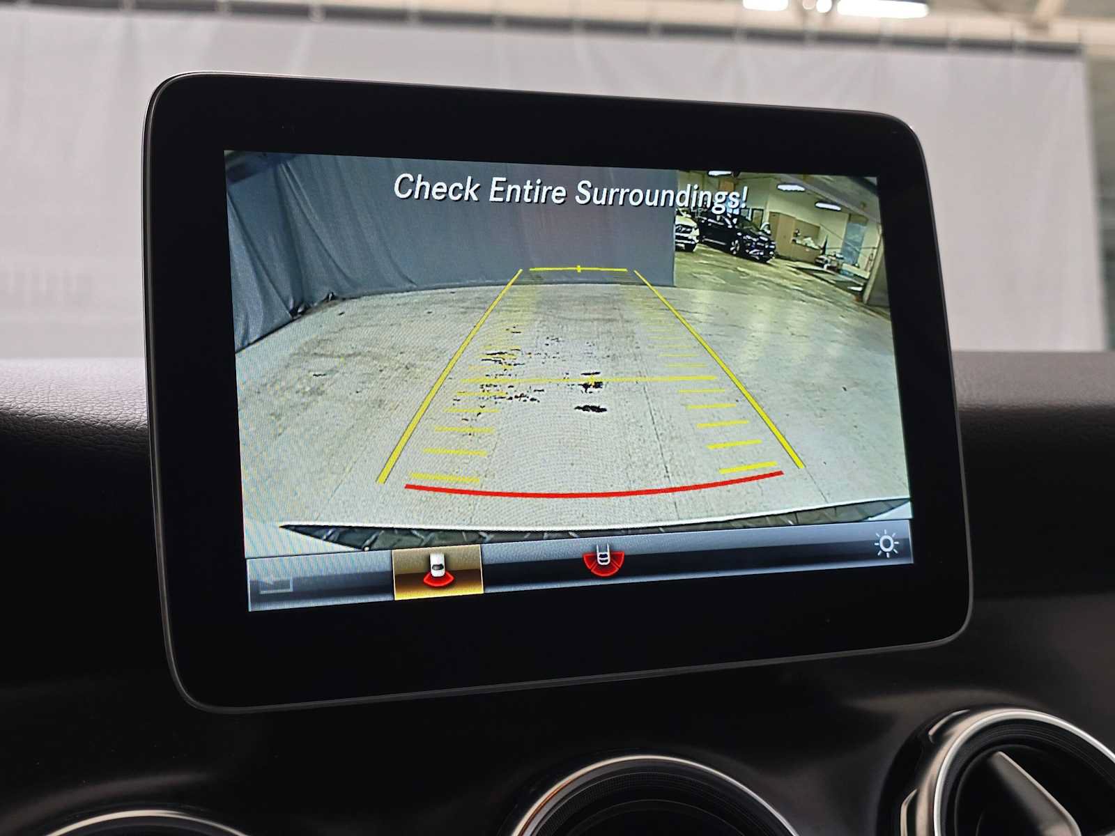 Used 2019 Mercedes-Benz GLA 250 4MATIC image 30