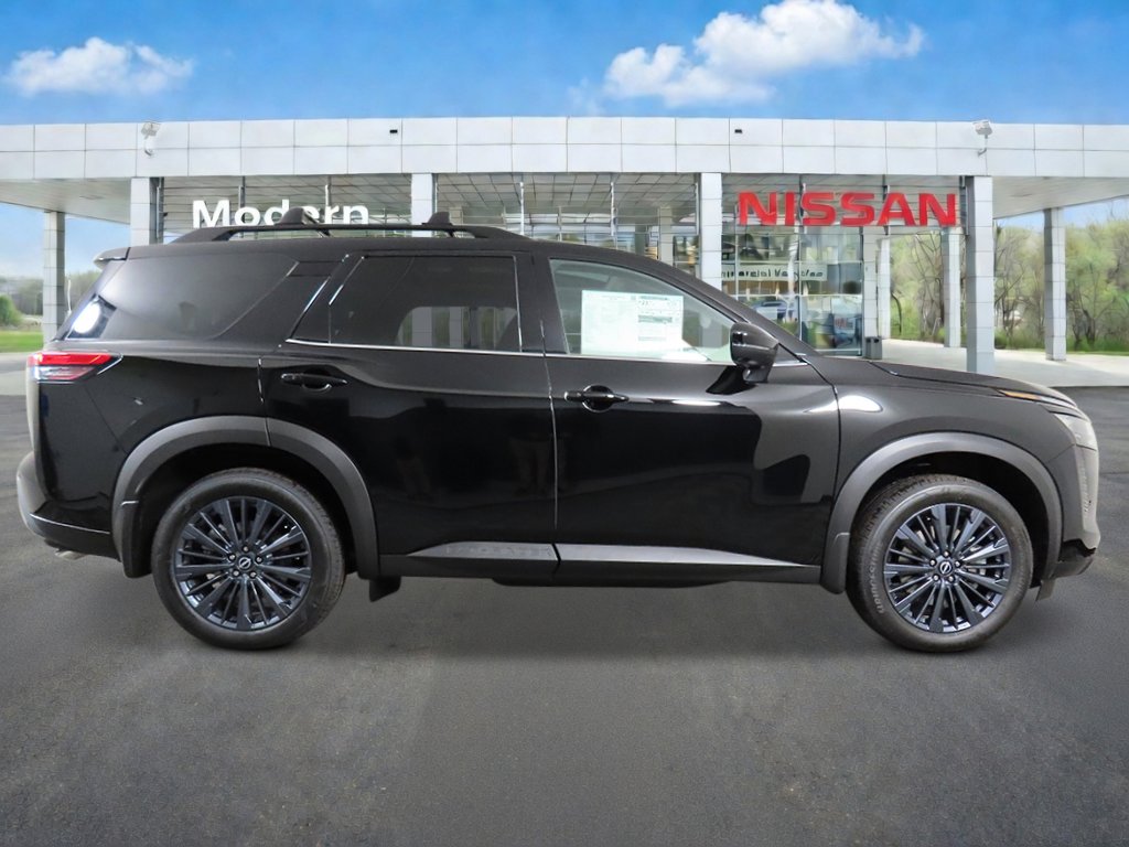 New 2026 Nissan Pathfinder SL image 6
