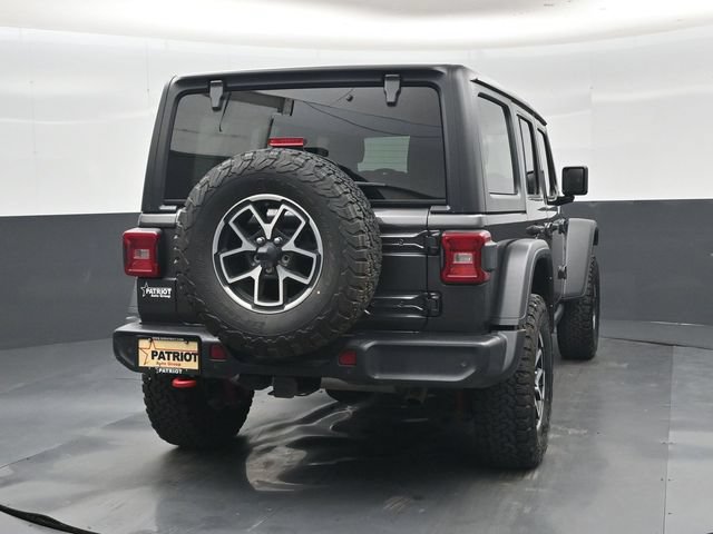 Used 2024 Jeep Wrangler Unlimited Rubicon w/ Technology Group AWD/4WD image 2