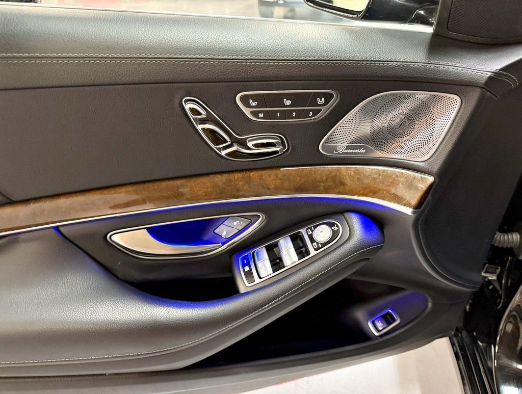 Used 2014 Mercedes-Benz S 550 Sedan image 30