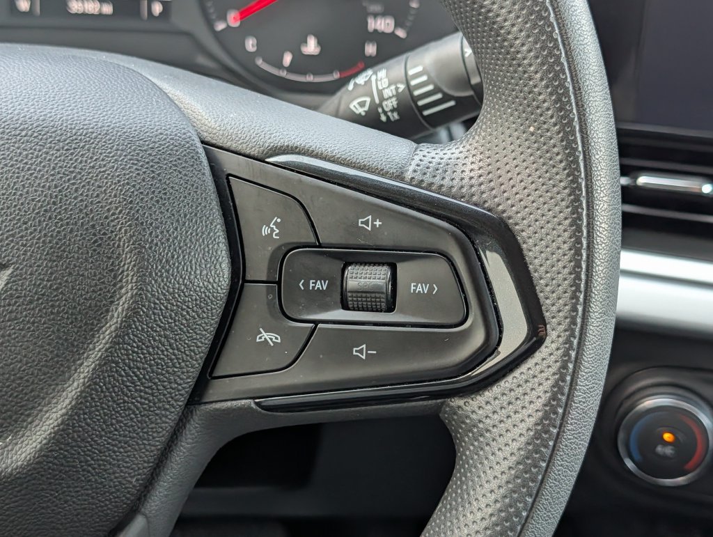 Used 2025 Chevrolet Trax LS w/ Driver Confidence Package FWD image 23