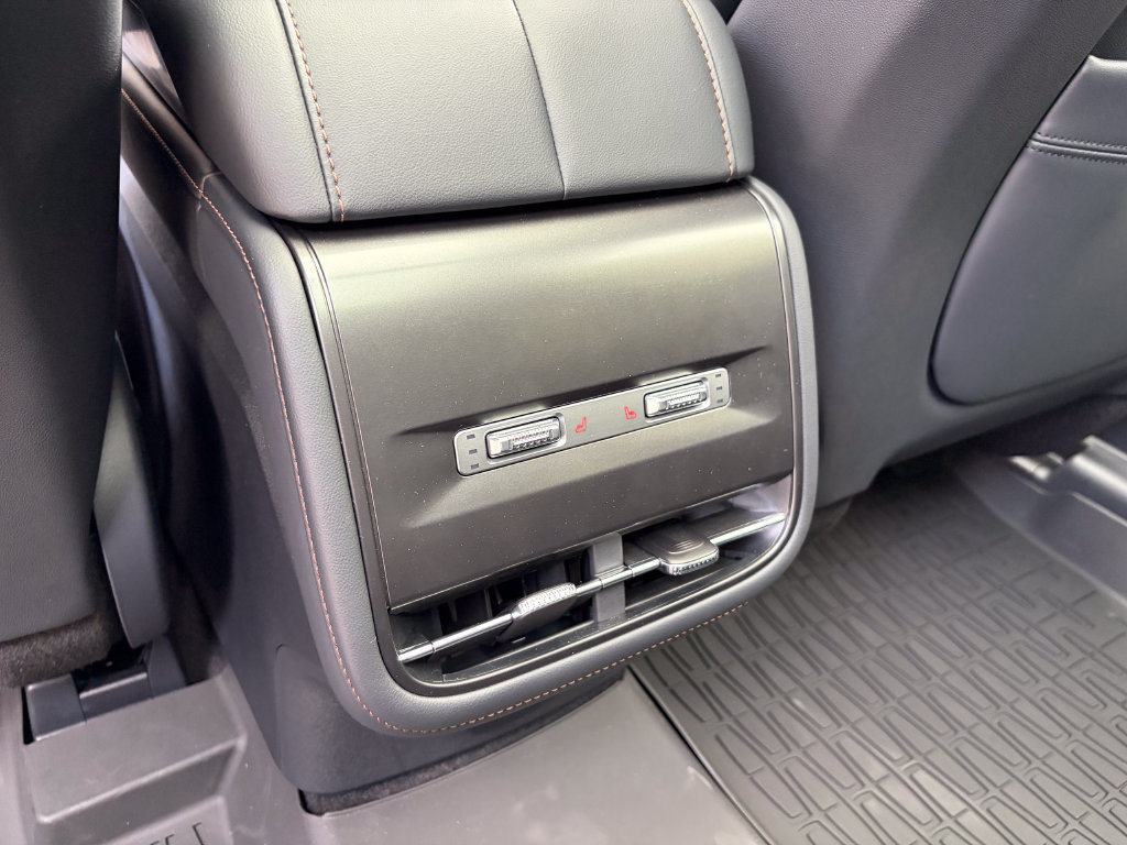 New 2026 Lincoln Nautilus Reserve AWD/4WD image 54