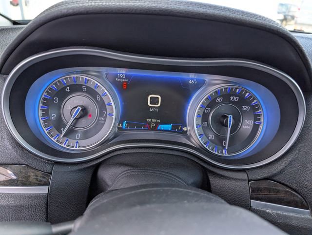 Used 2016 Chrysler 300 C image 11