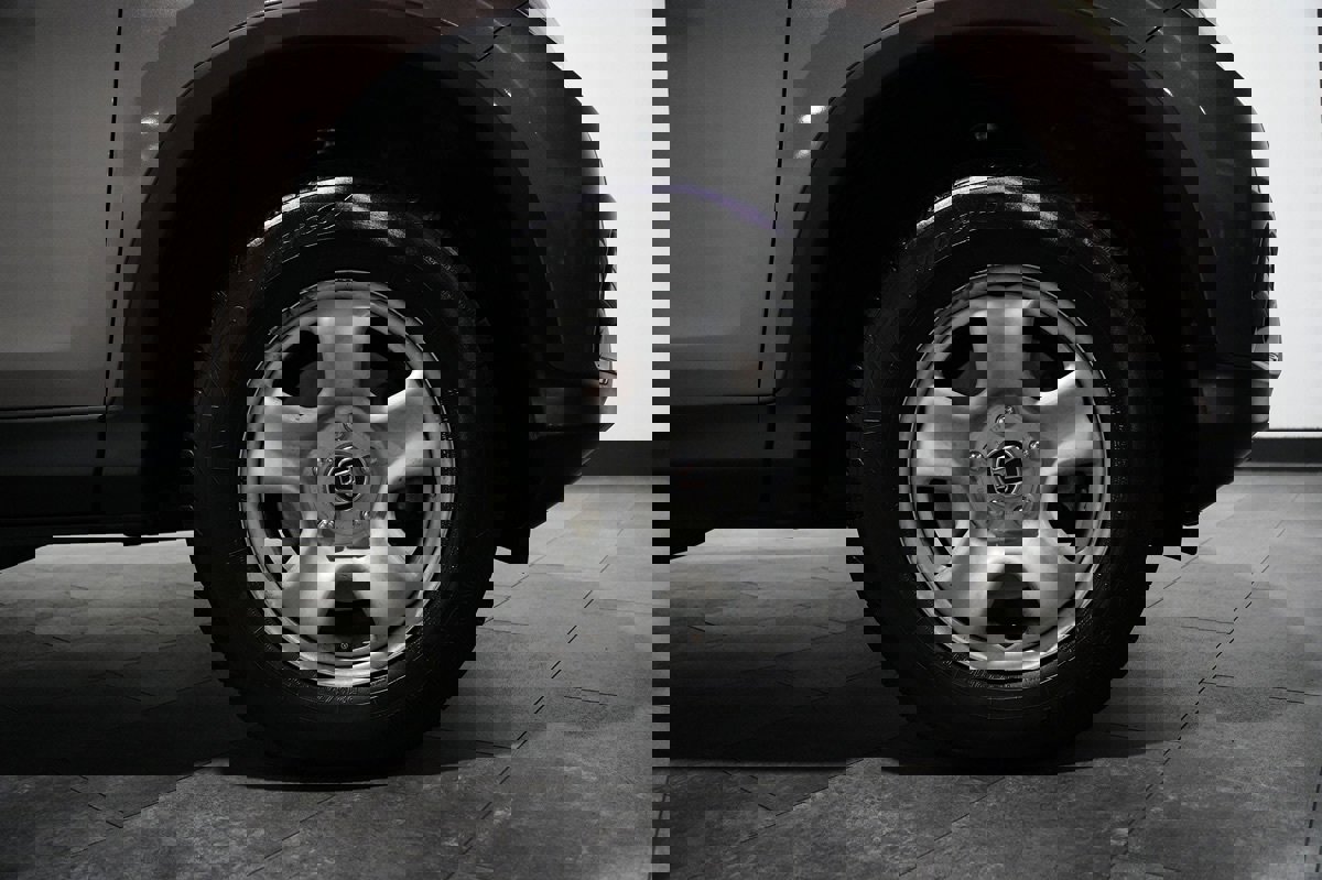 Used 2015 Honda CR-V LX image 23