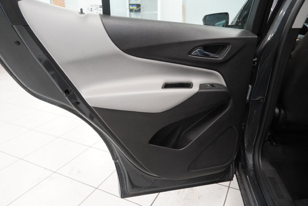 Used 2019 Chevrolet Equinox LS FWD image 26