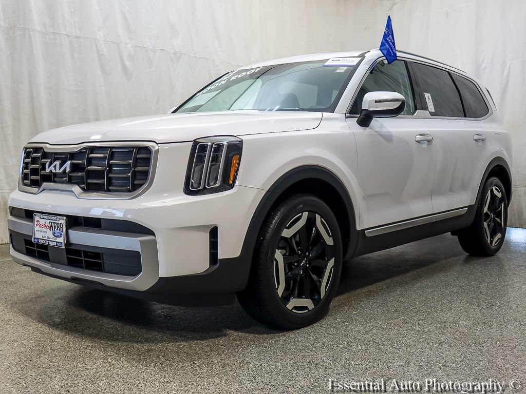 Used 2023 Kia Telluride S w/ S Sunroof Package FWD image 2