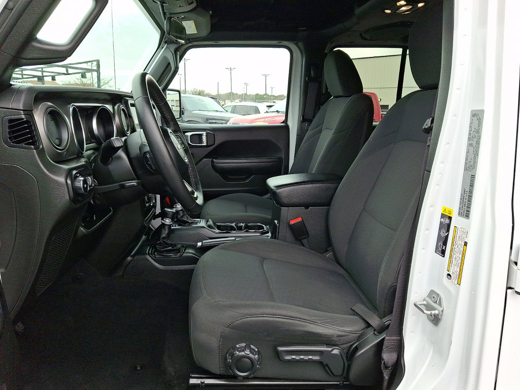 Used 2022 Jeep Wrangler Unlimited Sport image 23