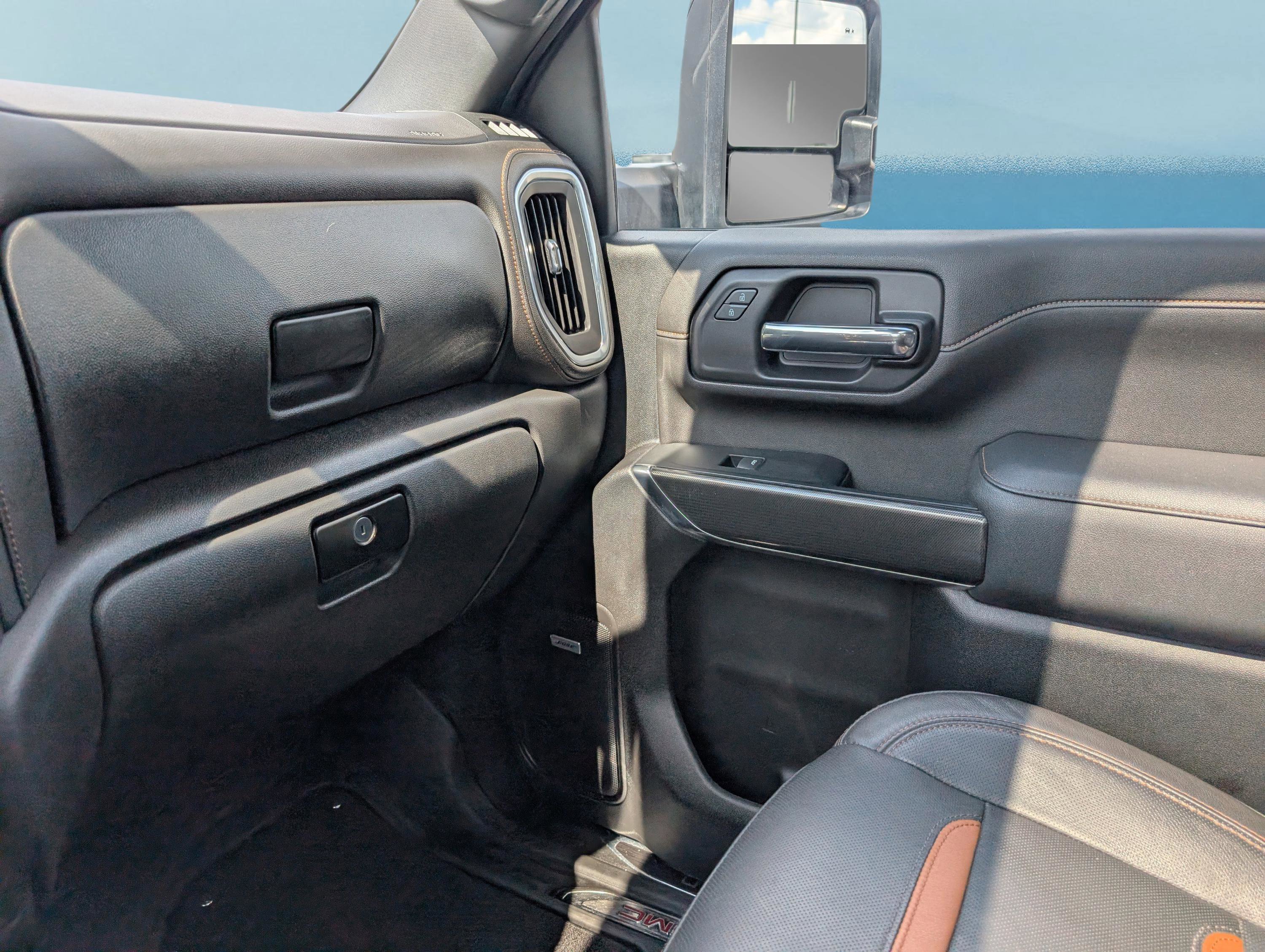 Used 2023 GMC Sierra 2500 AT4 w/ AT4 Preferred Package image 29