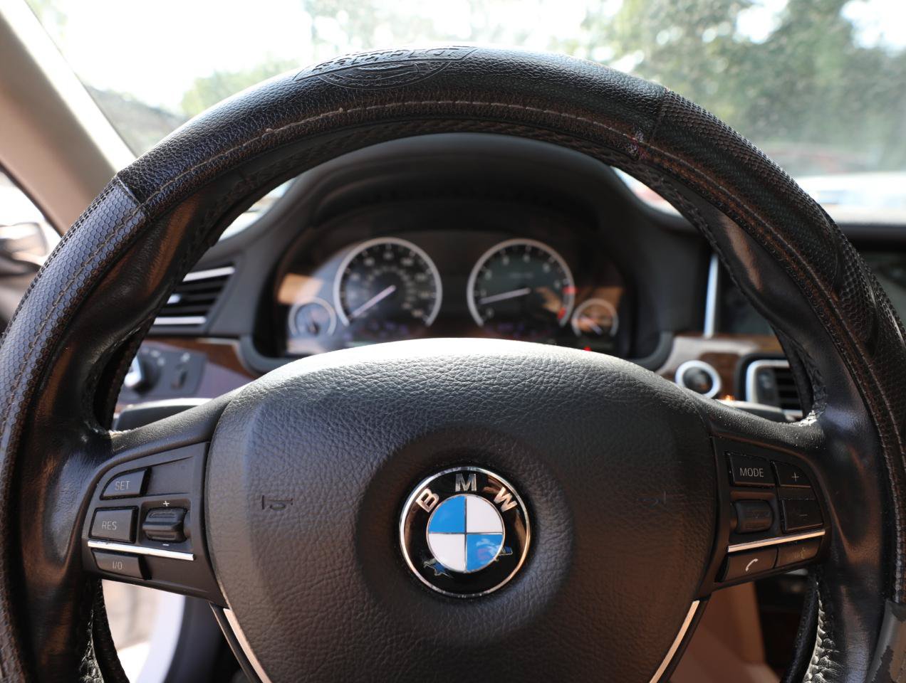 Used 2013 BMW 740Li xDrive AWD/4WD image 26