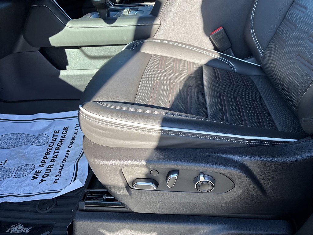 New 2024 GMC Sierra 1500 AT4X w/ AT4X AEV Edition image 12