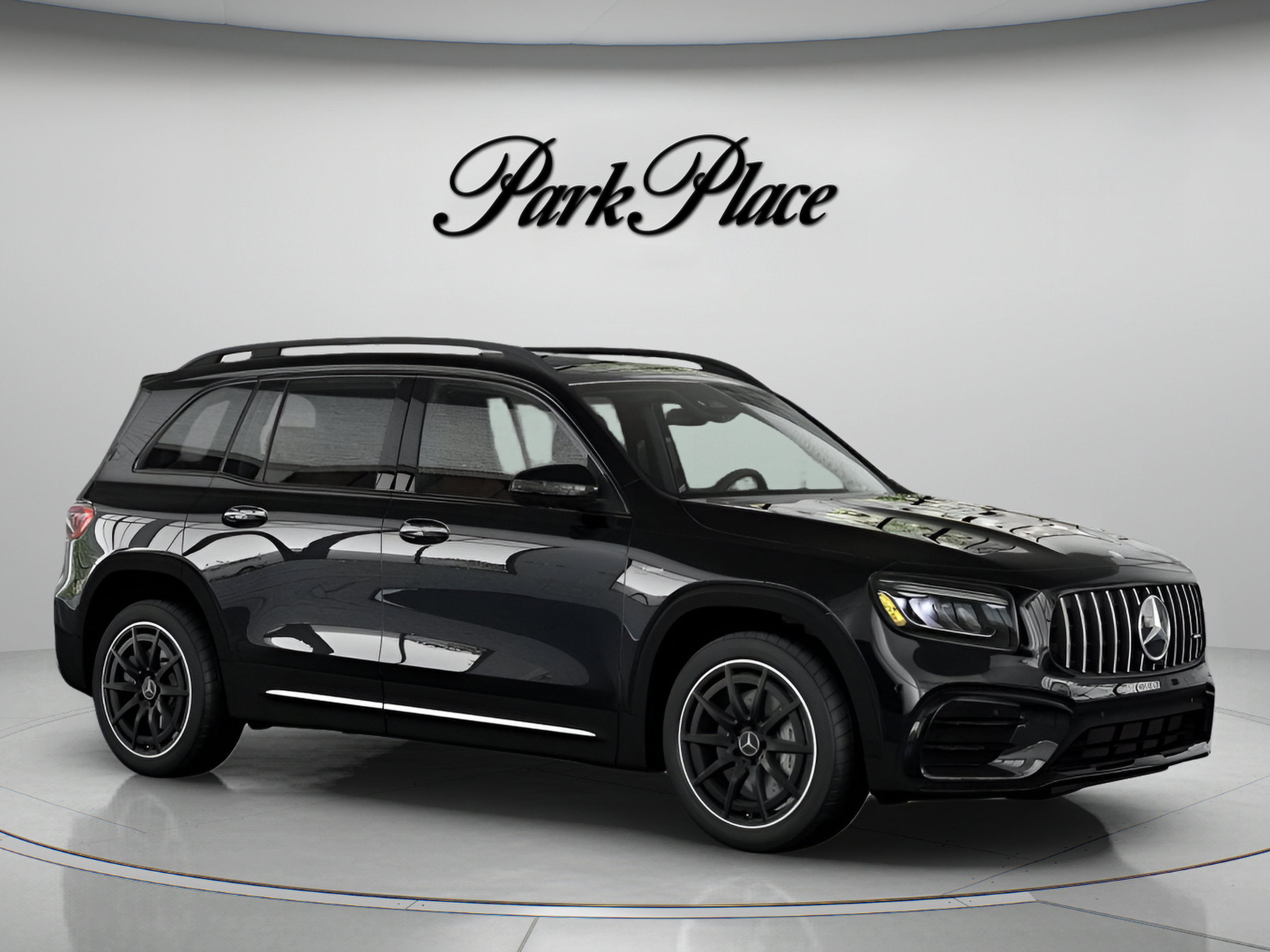 Used 2026 Mercedes-Benz GLB 35 AMG 4MATIC image 32