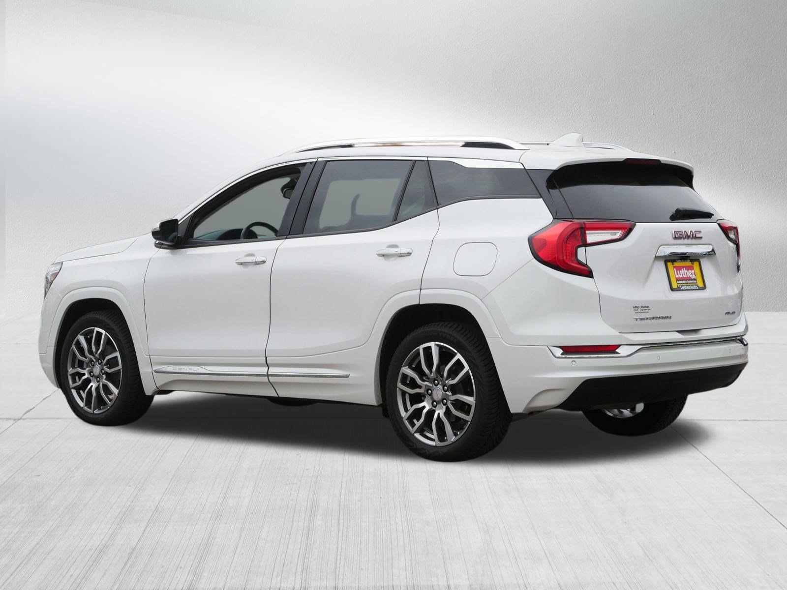 Used 2023 GMC Terrain Denali AWD/4WD image 5