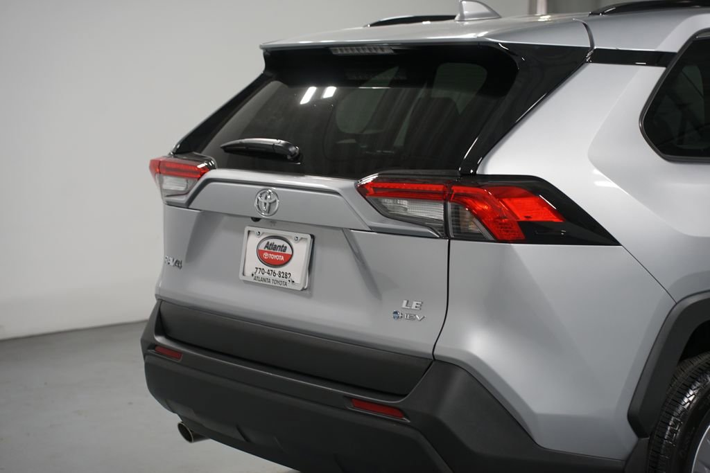 Used 2025 Toyota RAV4 LE image 9