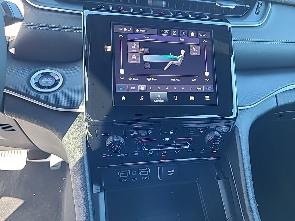 New 2025 Jeep Grand Cherokee L Altitude image 36