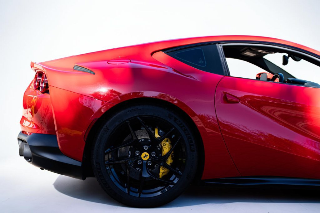 Certified 2018 Ferrari 812 Superfast RWD image 17