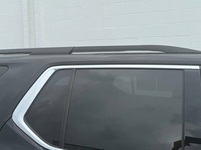 Used 2021 Chevrolet Traverse LT FWD image 12