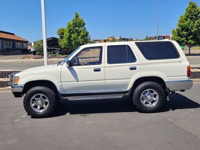 Used 1995 Toyota 4Runner SR5 RWD image 9