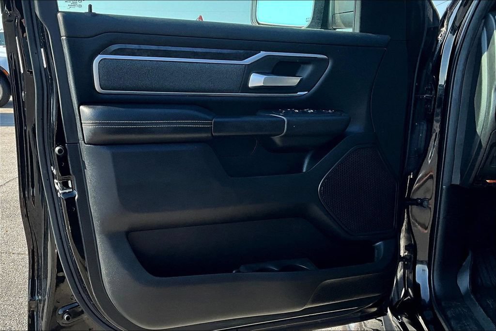 Used 2019 RAM 1500 Big Horn AWD/4WD image 18