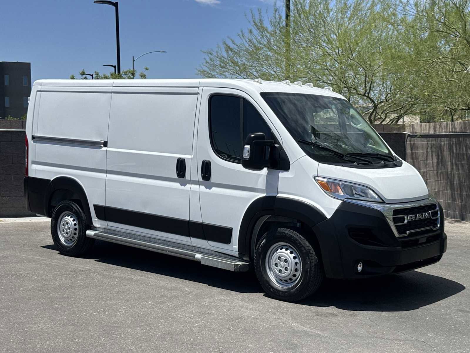 Used 2025 RAM ProMaster 2500 w/ U-Haul Equipment Group FWD image 2