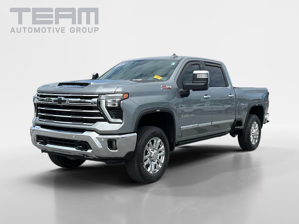Used 2024 Chevrolet Silverado 2500 LTZ w/ LTZ Premium Package AWD/4WD image 3