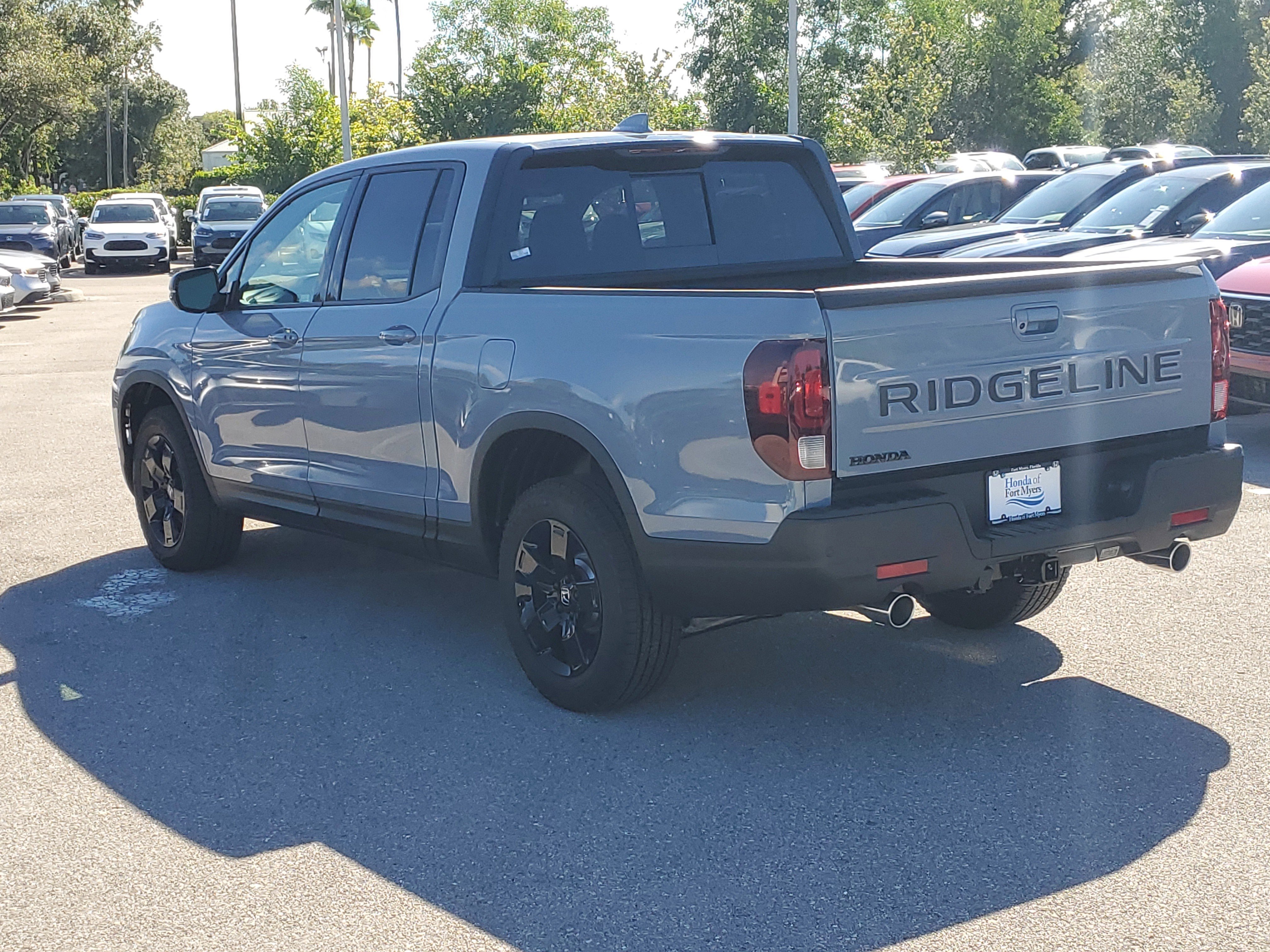 New 2026 Honda Ridgeline Black Edition image 3