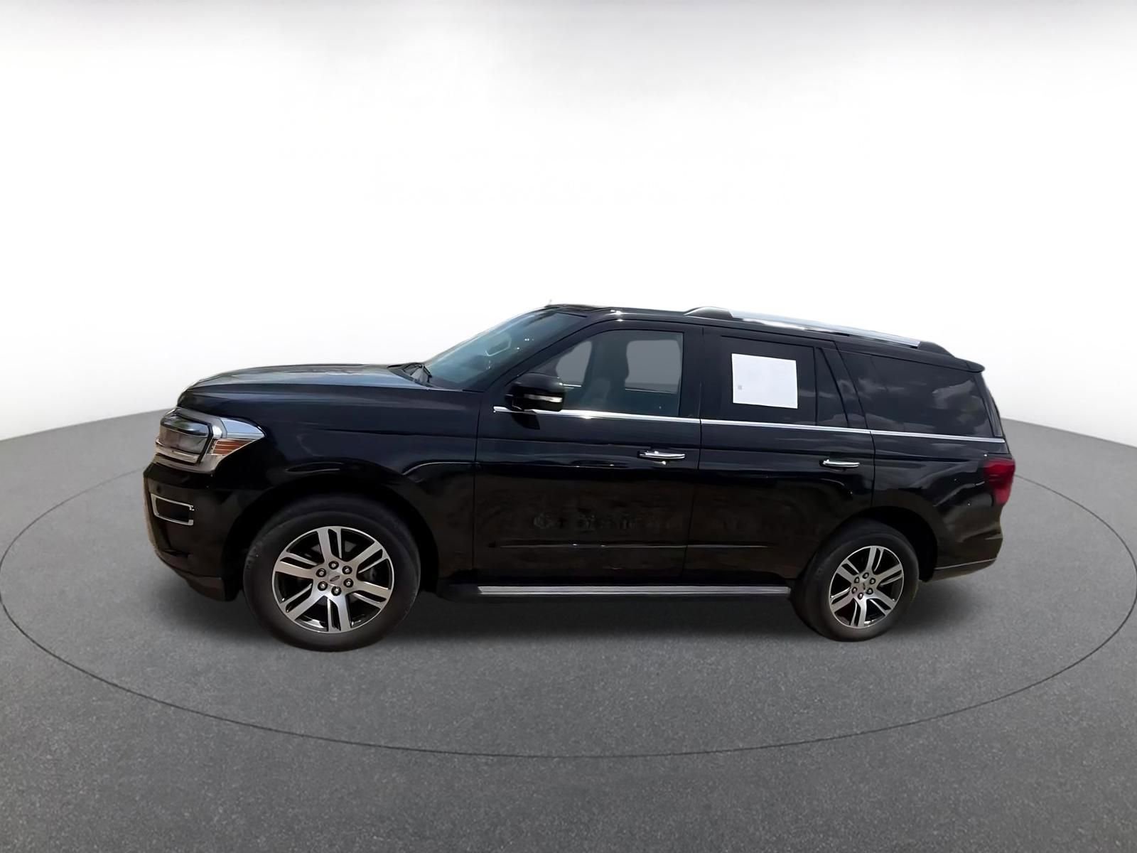 Used 2024 Ford Expedition Limited RWD image 14