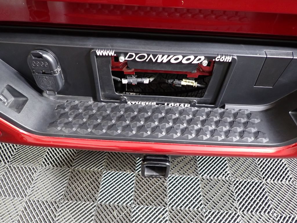 Used 2024 Chevrolet Colorado LT w/ LT Convenience Package III AWD/4WD image 15