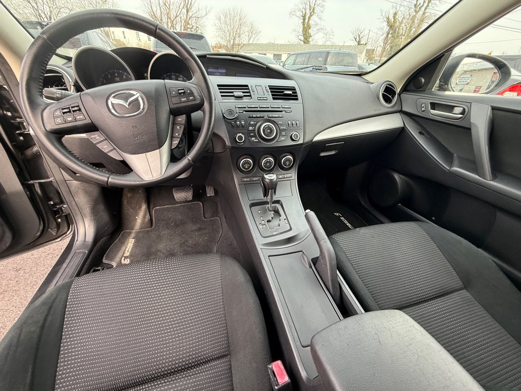 Used 2013 MAZDA MAZDA3 i Touring FWD image 10