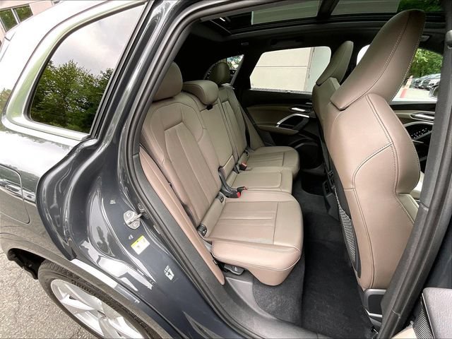 Used 2025 Audi Q5 Premium w/ Premium Plus AWD/4WD image 24