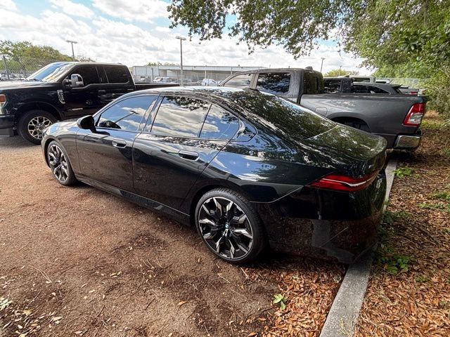 Used 2024 BMW 540i xDrive w/ M Sport Package AWD/4WD image 9