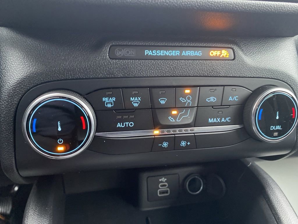 Used 2025 Ford Escape Active AWD/4WD image 32