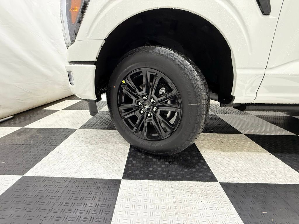 New 2025 Ford F150 Platinum w/ FX4 Off-Road Package AWD/4WD image 11