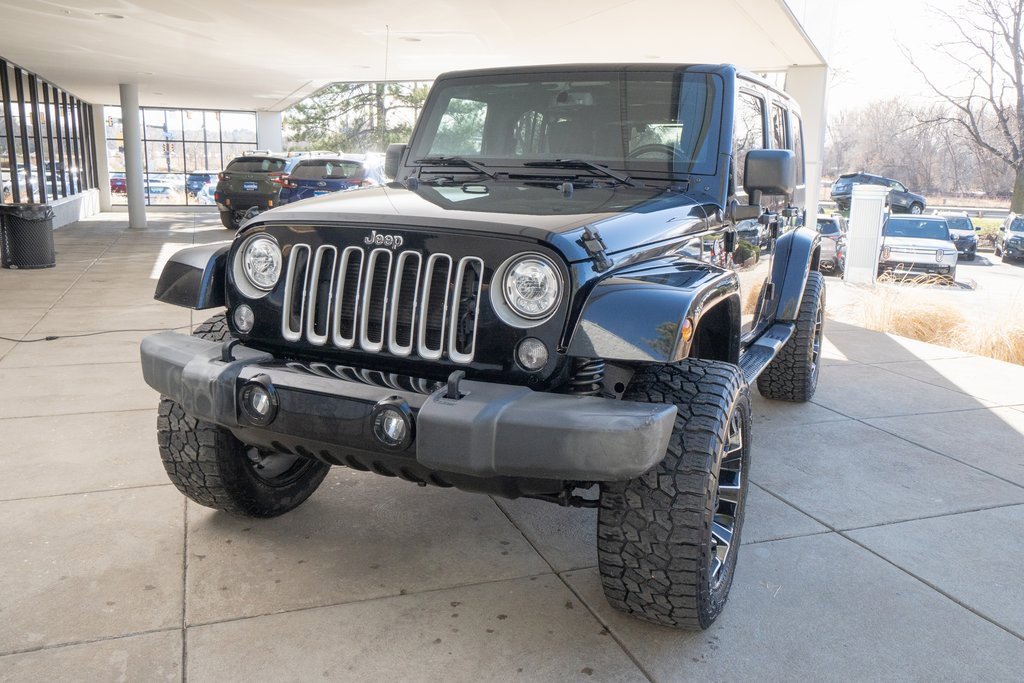 Used 2018 Jeep Wrangler Unlimited Sahara w/ Max Tow Package image 3