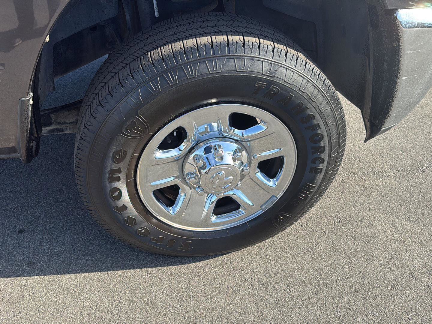 Used 2016 RAM 2500 Tradesman w/ Chrome Appearance Group image 9