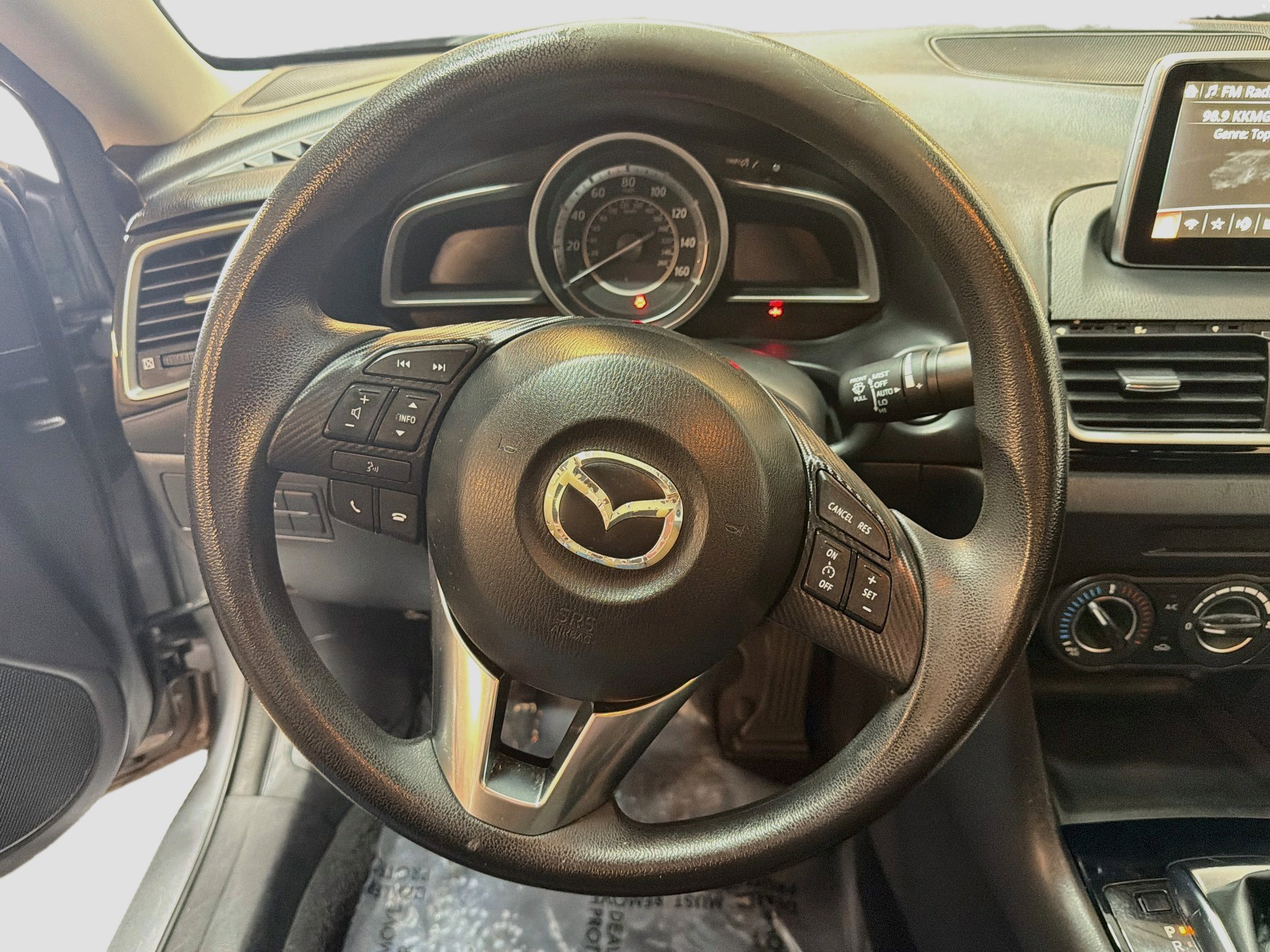 Used 2016 MAZDA MAZDA3 i Sport w/ Preferred Equipment Package FWD image 18