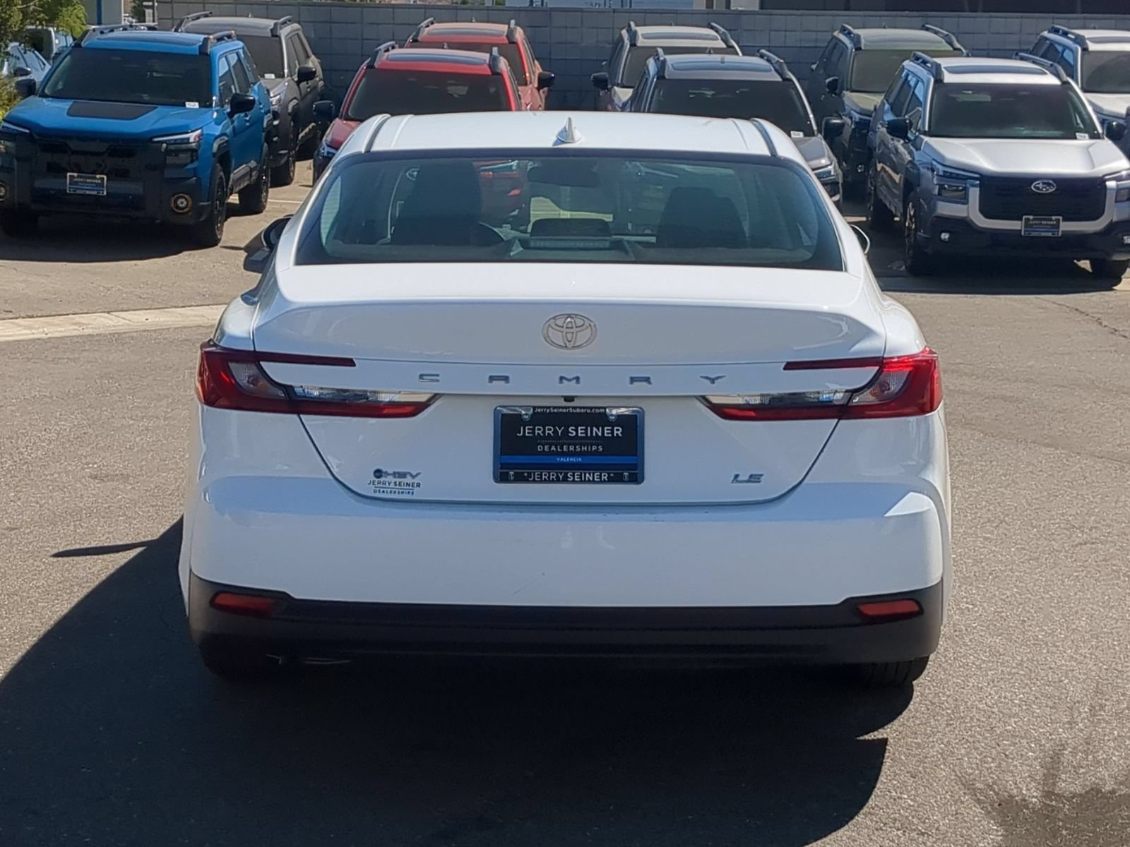 Used 2025 Toyota Camry LE FWD image 4