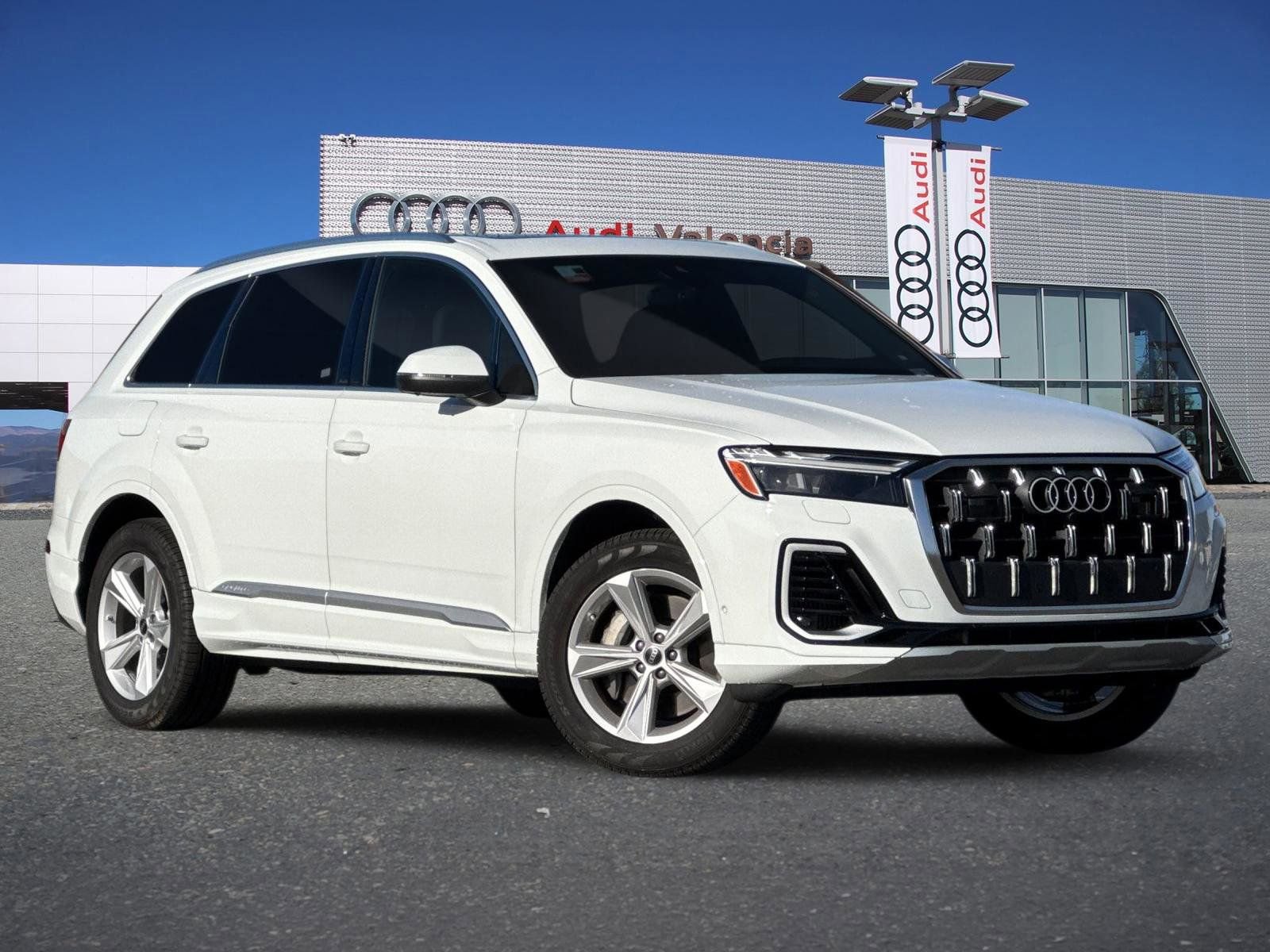 Used 2025 Audi Q7 3.0T Premium w/ Convenience Package