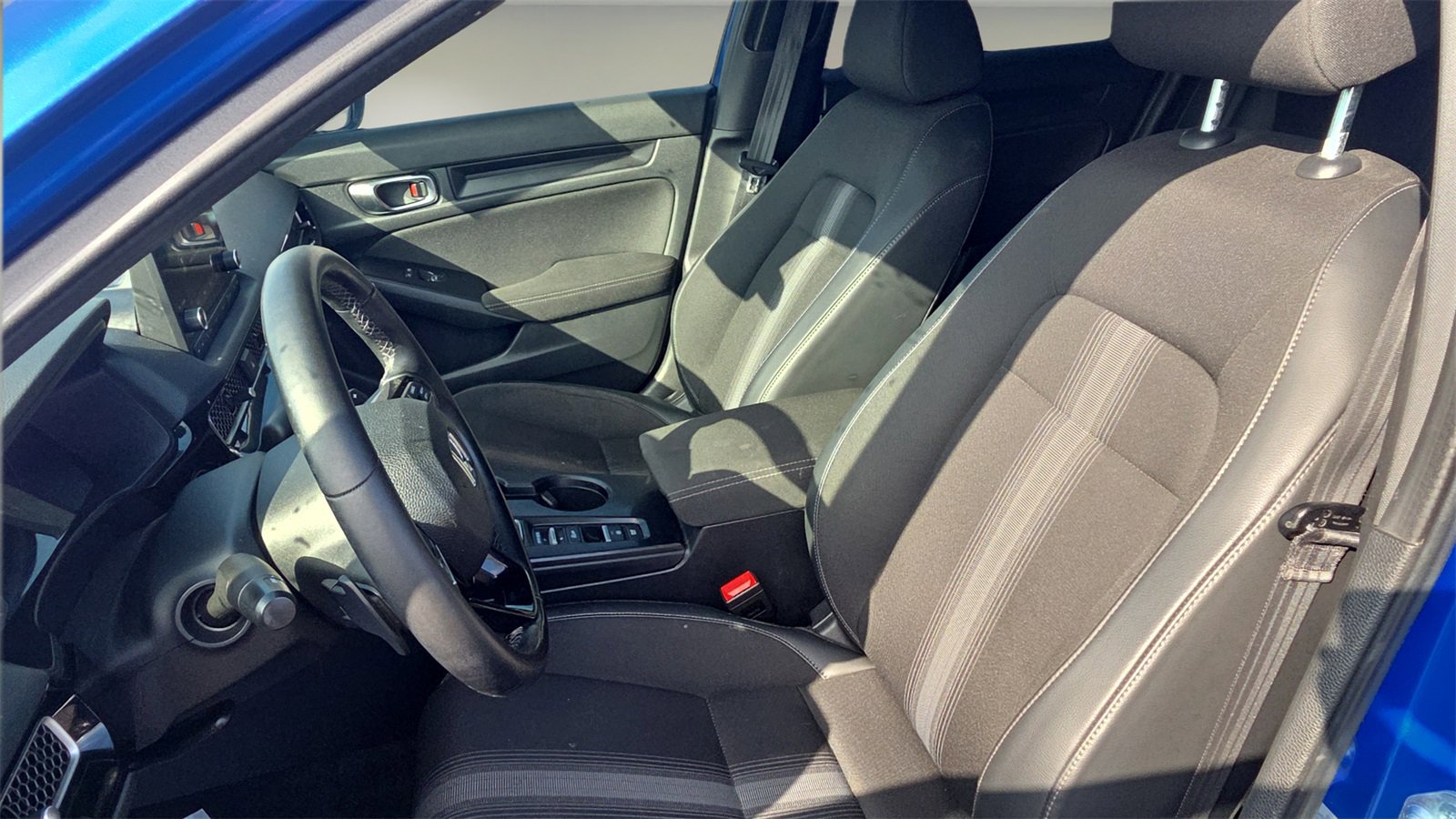 Used 2023 Honda Civic Sport image 28