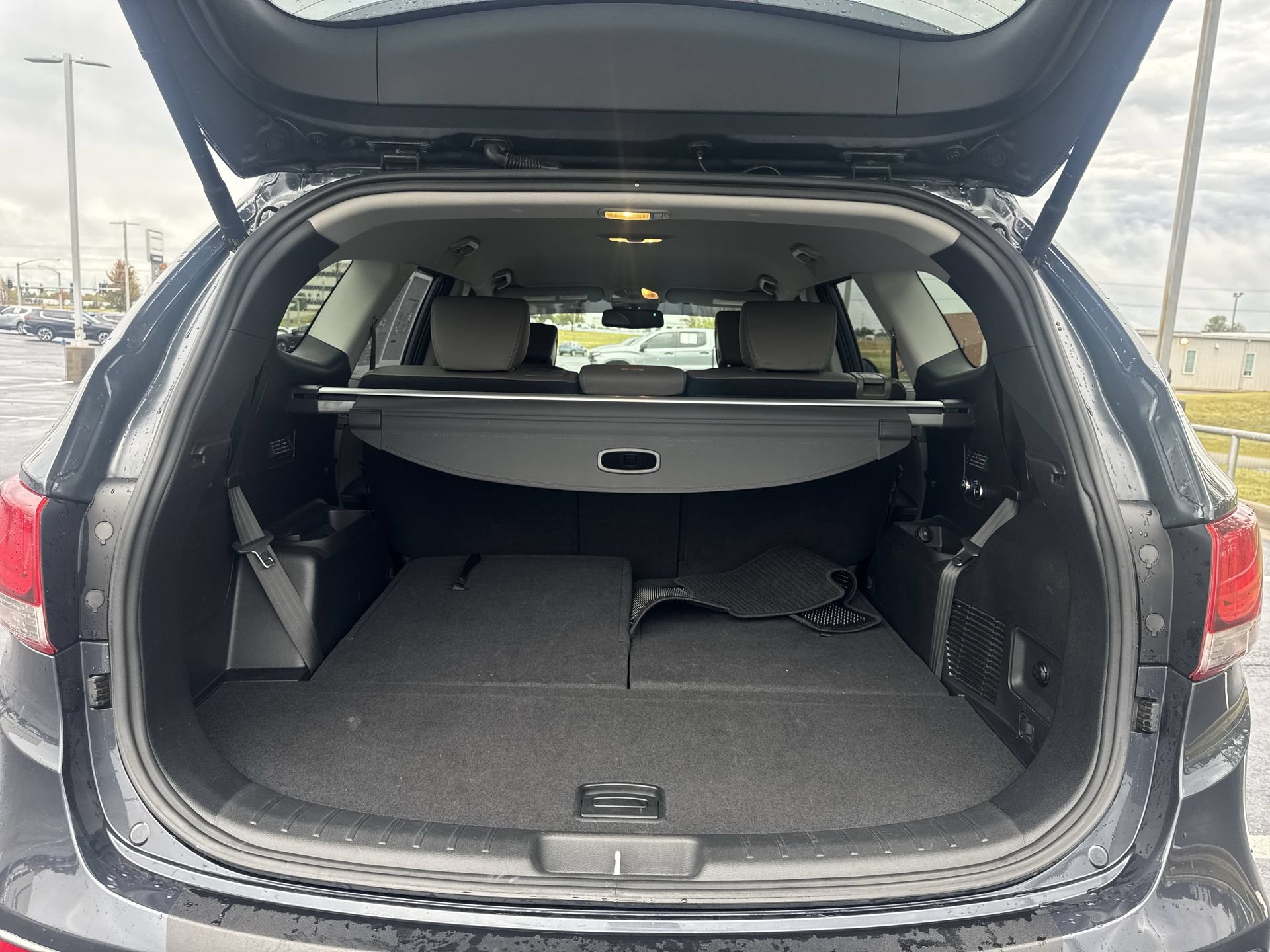 Used 2018 Hyundai Santa Fe SE w/ SE Premium Package 02 AWD/4WD image 23