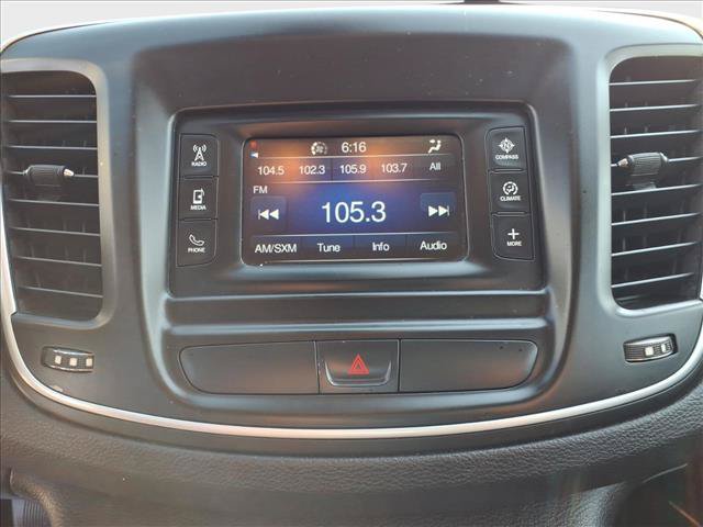Used 2015 Chrysler 200 Limited w/ Convenience Group FWD image 25
