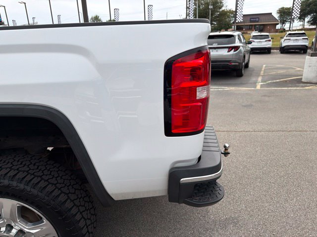 Used 2017 GMC Sierra 2500 SLT w/ Duramax Plus Package AWD/4WD image 36