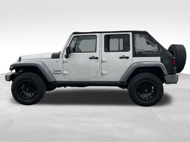 Used 2010 Jeep Wrangler Unlimited Sport image 4