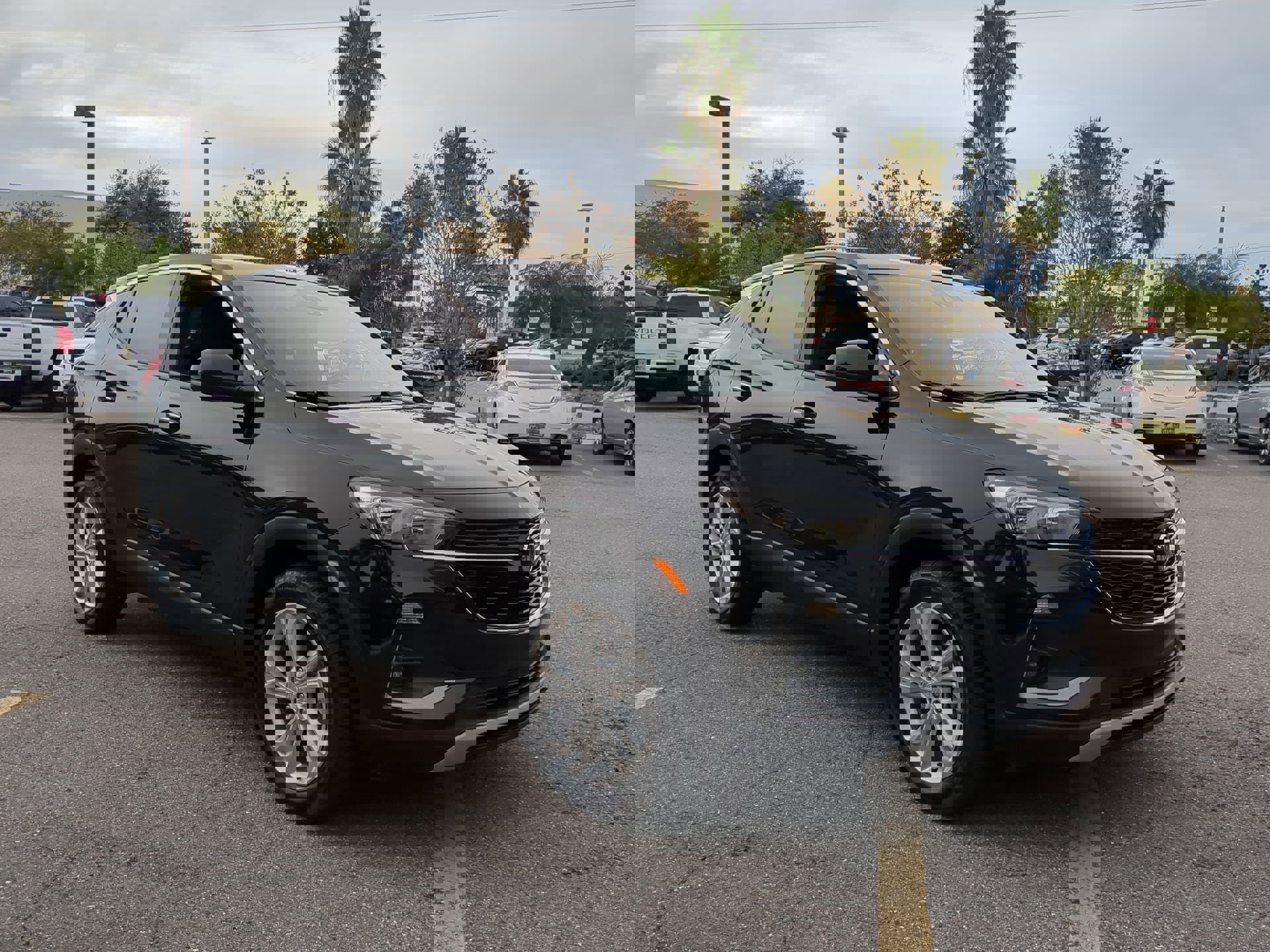 Used 2023 Buick Encore GX Preferred w/ Cold Weather Comfort Package image 2