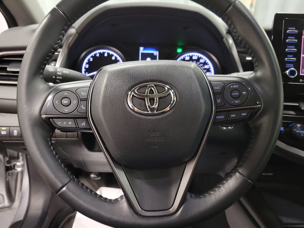 Used 2023 Toyota Camry SE w/ Convenience Package FWD image 18