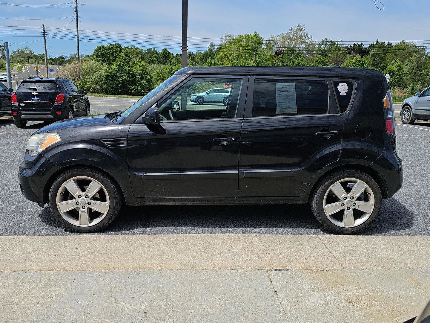 Used 2011 Kia Soul ! image 3