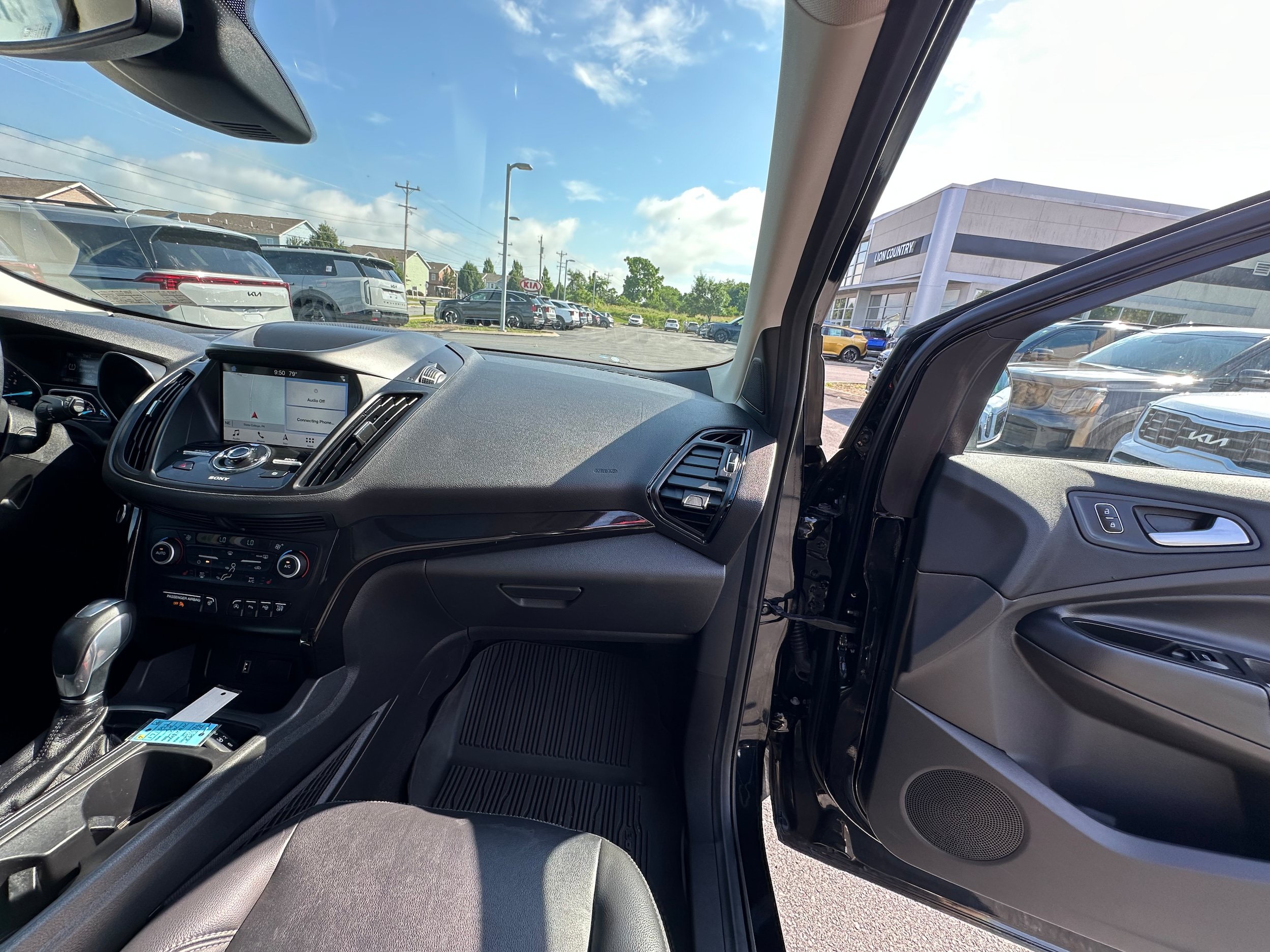 Used 2019 Ford Escape Titanium AWD/4WD image 20