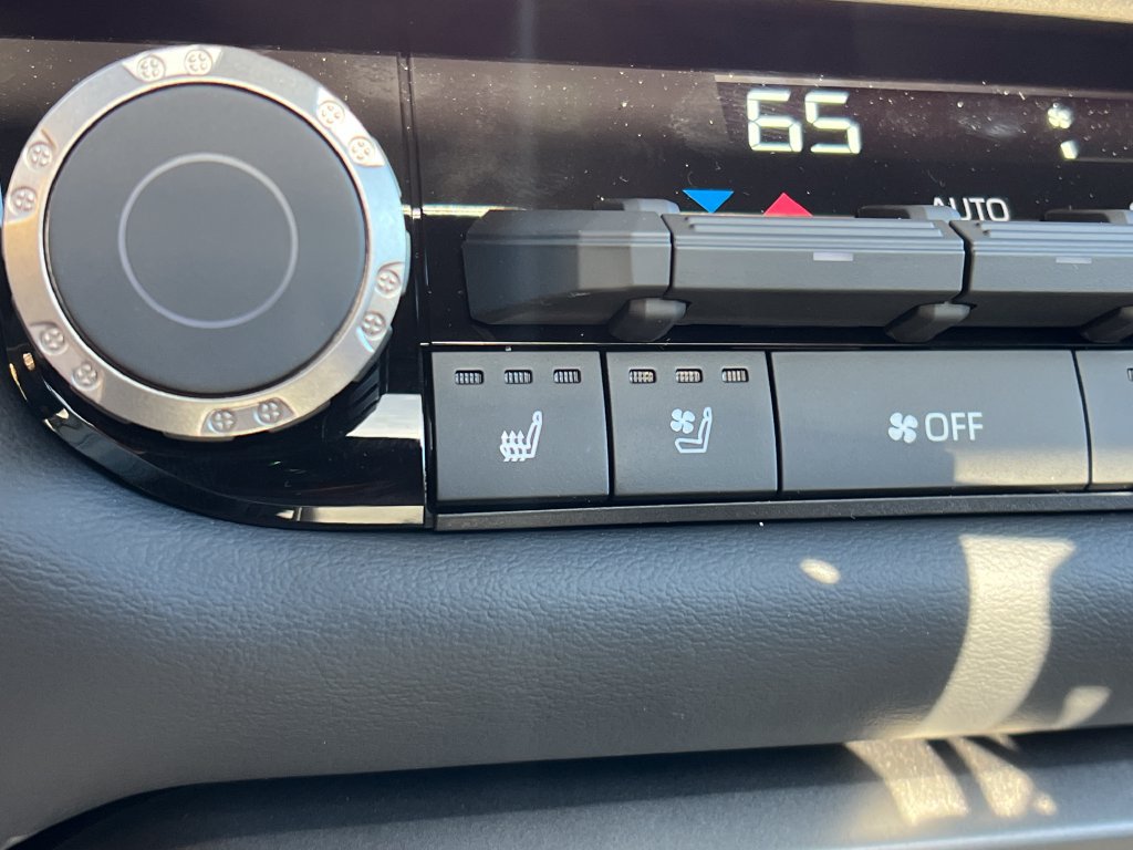 New 2026 Toyota Tundra Limited AWD/4WD image 29