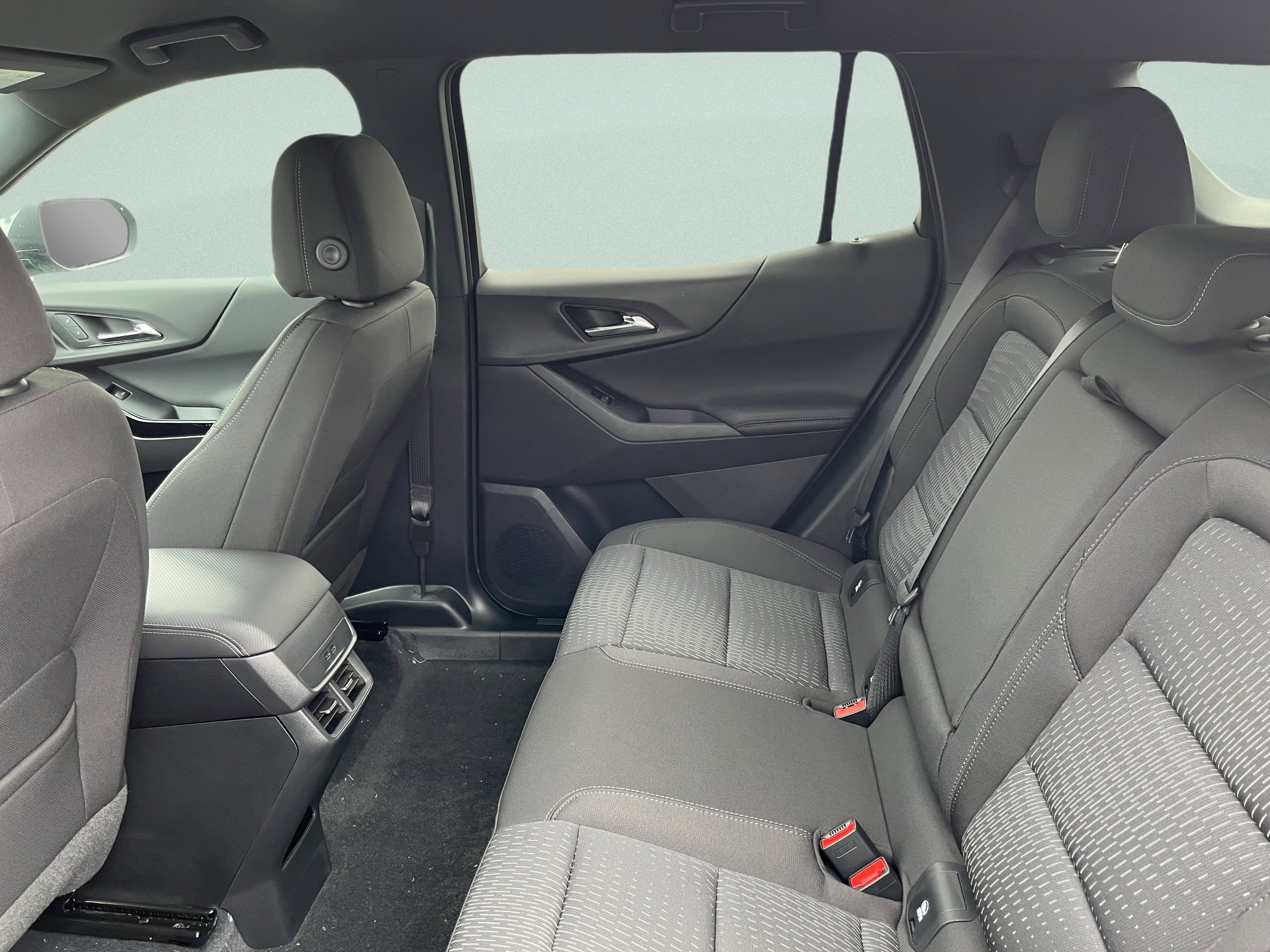 New 2026 Chevrolet Equinox LT image 23