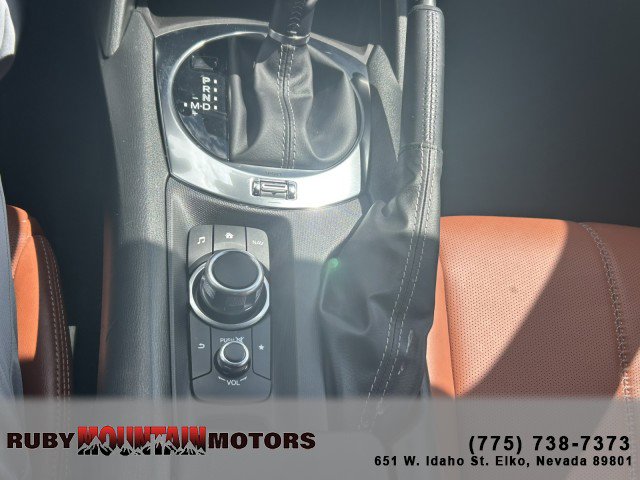 Used 2022 MAZDA MX-5 Miata RF Grand Touring RWD image 18